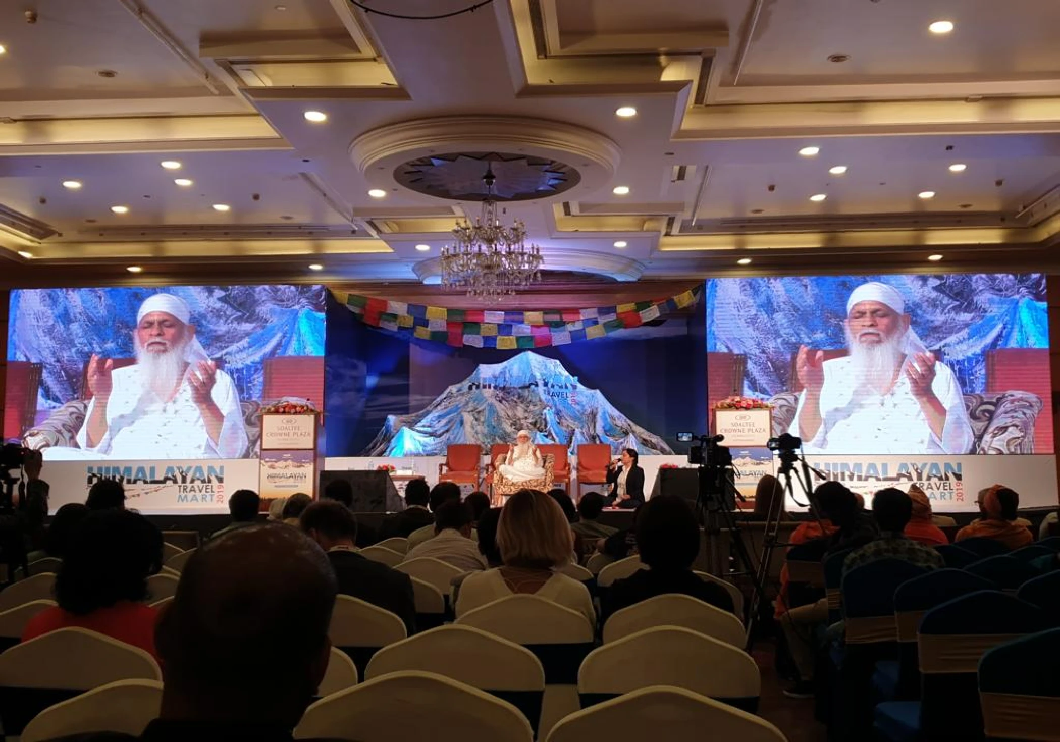 The Himalayan Meditation Retreat organized Mega-shibir, witnessed over 50,000 participants The Himalayan Meditation Retreat organized Mega-shibir, witnessed over 50,000 participants